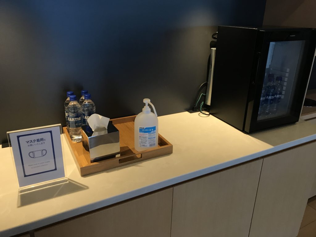 コンラッド大阪｜エグゼクティブスイート宿泊でラウンジを満喫！コンラッド大阪のジム：水がある
