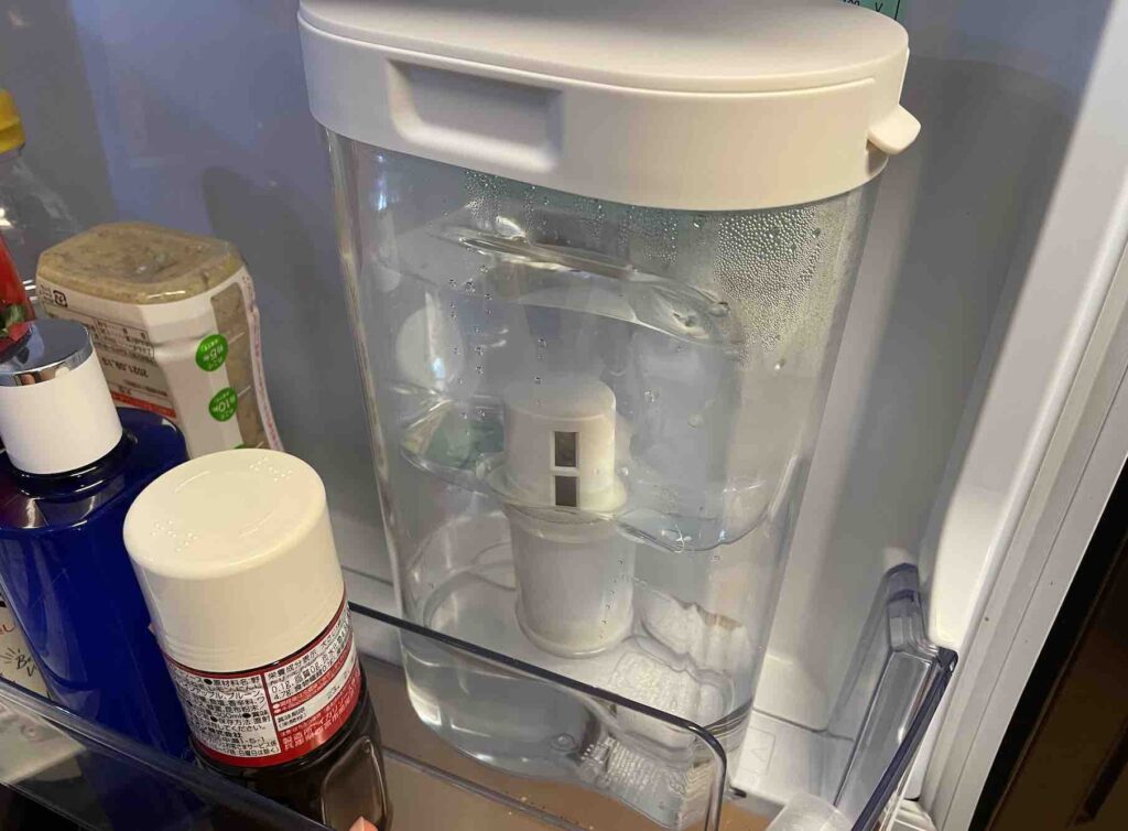 無印良品の浄水ポットは冷蔵庫にも収まる