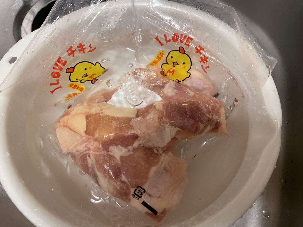 【2022年ふるさと納税も肉！！】今年もらった返礼品を振り返り！：小分けされた鶏肉の解凍